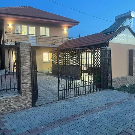 Vila George
